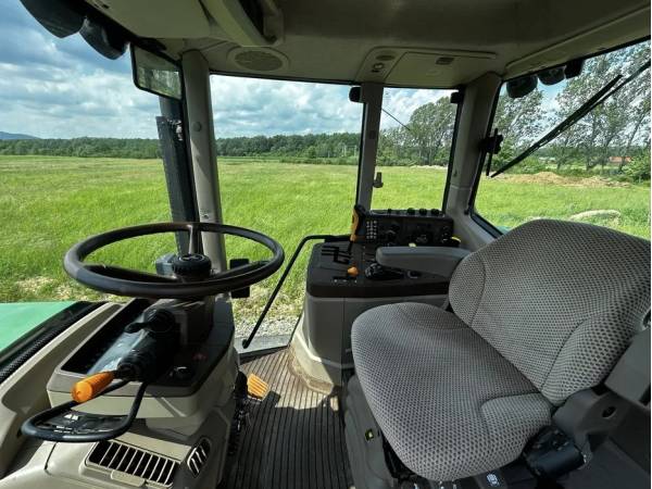 Трактор John Deere 6920 (2003)