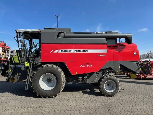 Комбайн Massey Ferguson Activa 7344 (2022)