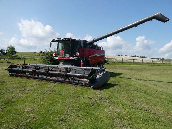 Комбайн Massey Ferguson 9380 Delta HYBRID (2017)