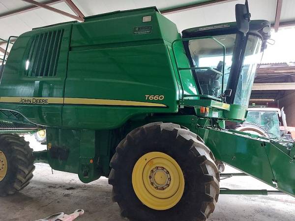 Комбайн John Deere T660 (2010)
