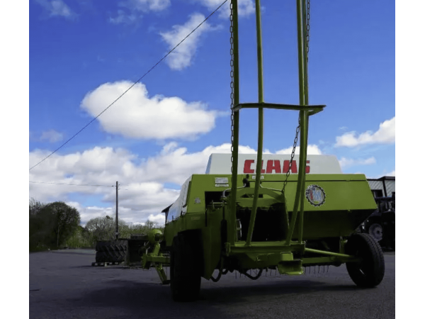 Прес підбирач тюковий Claas Markant 41