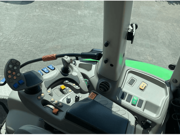 Трактор Deutz-Fahr 7250 HD AGROTRON TTV (2015)