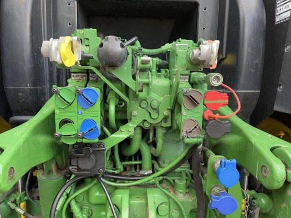 Трактор  John Deere 6140R (2015)