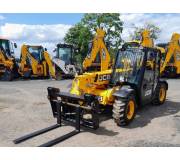 Навантажувач JCB 525-60