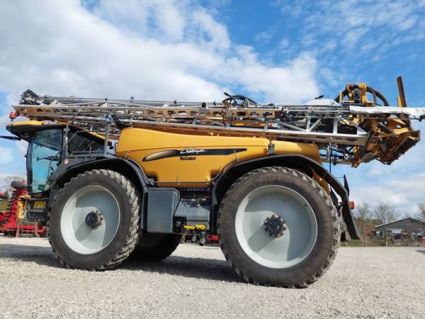 Самохідний обприскувач Challenger Rogator 655 B (2017)