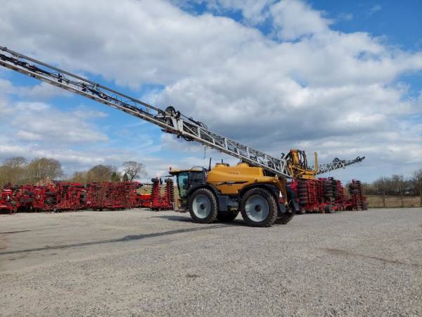 Самохідний обприскувач Challenger Rogator 655 B (2017)
