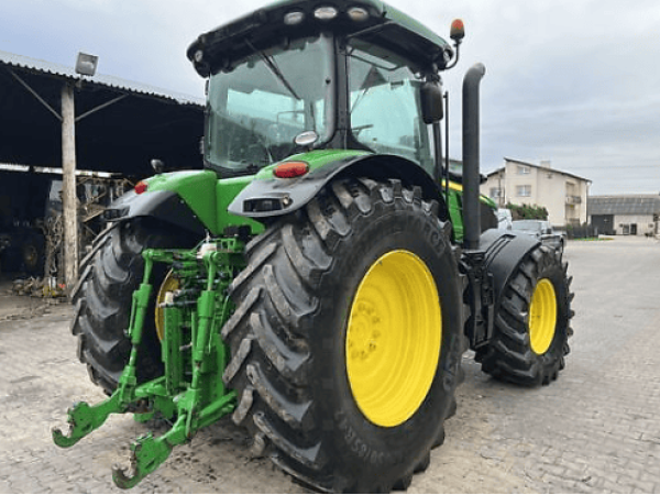  Трактор John Deere 7250R (2015)