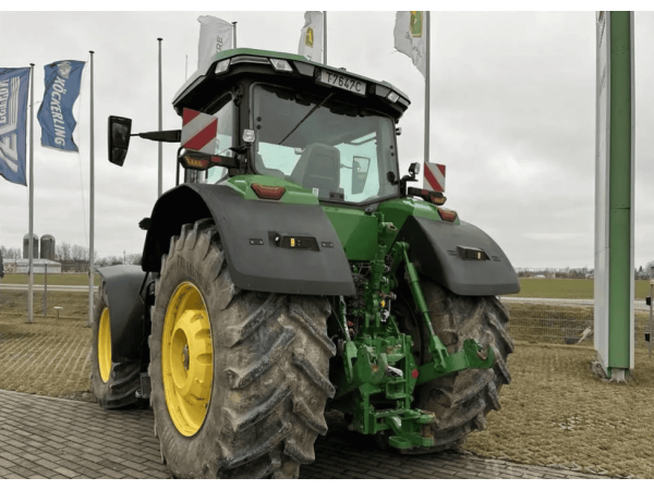 Трактор John Deere 8R 410 (2021)