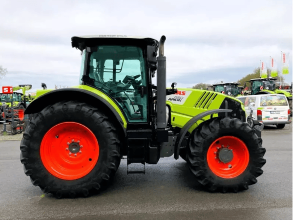 Трактор Claas ARION 650 (2015)