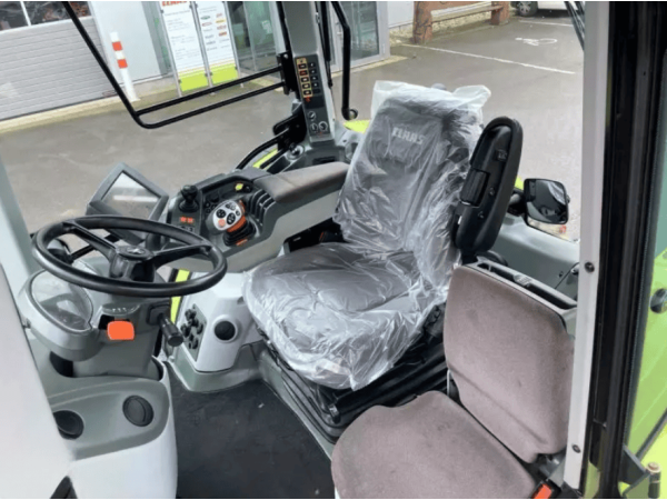 Трактор Claas ARION 650 (2015)