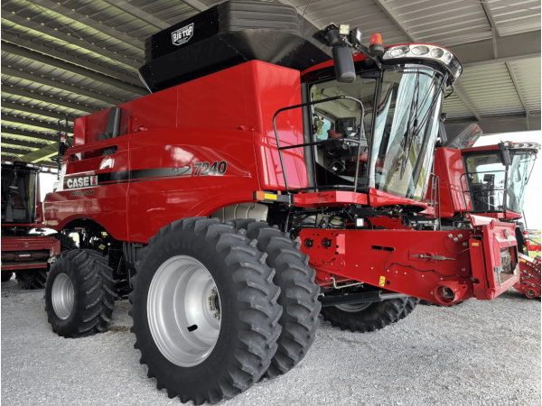 Комбайн Case IH 7240 (2016)