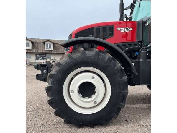 Трактор Armatrac 1104 Lux (2024)