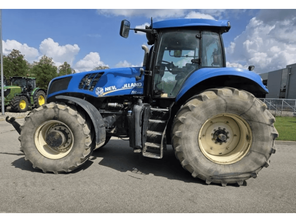 Трактор New Holland T8.390 (2013)