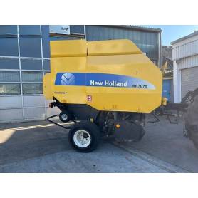 Прес-підбирач тюковий New Holland BR 7070 (2010)