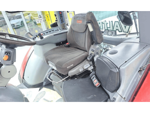 Трактор Valtra S353 (2012)