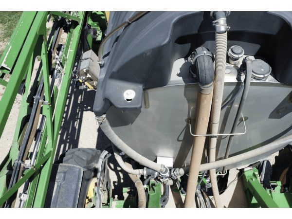 Самоходный опрыскиватель John Deere R4045 (2017)