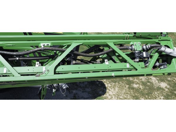 Самоходный опрыскиватель John Deere R4045 (2017)