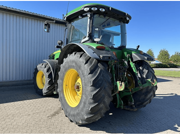 Трактор John Deere 8360R (2013)