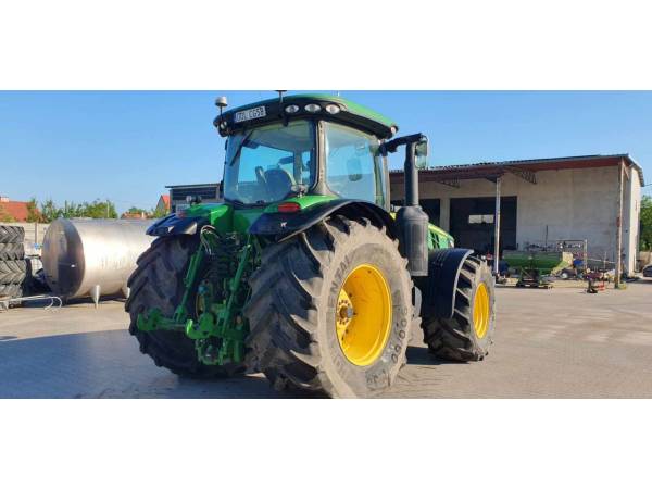 Трактор John Deere 8360R (2011)