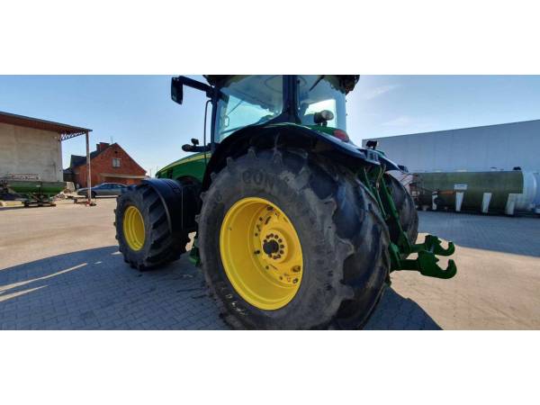 Трактор John Deere 8360R (2011)