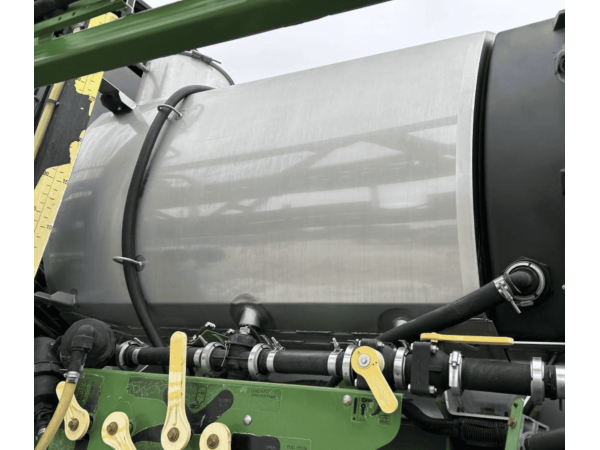Самоходный опрыскиватель John Deere R4030 (2014)
