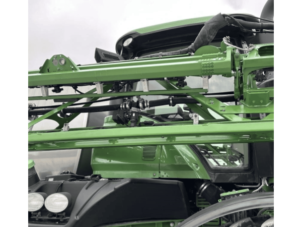 Самоходный опрыскиватель John Deere R4030 (2014)