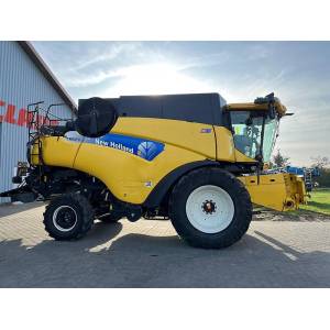Комбайн New Holland CR 9070 (2010)