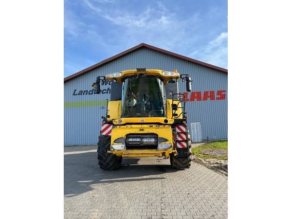 Комбайн New Holland CR 9070 (2010)