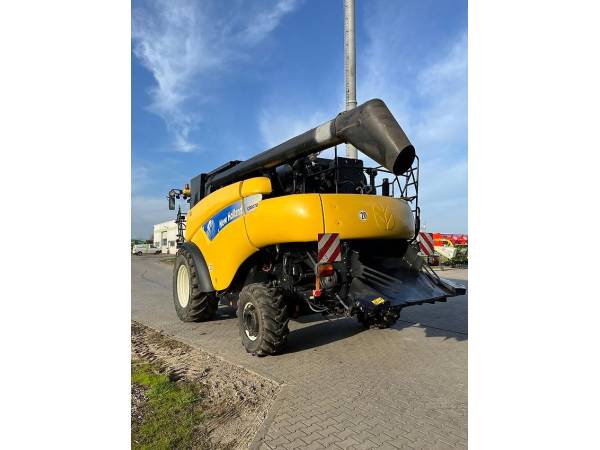 Комбайн New Holland CR 9070 (2010)