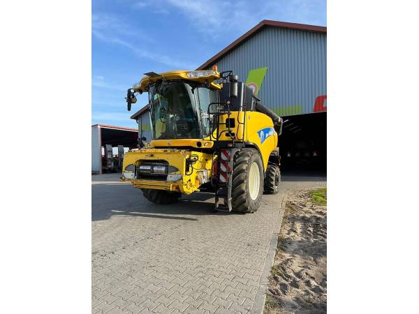 Комбайн New Holland CR 9070 (2010)
