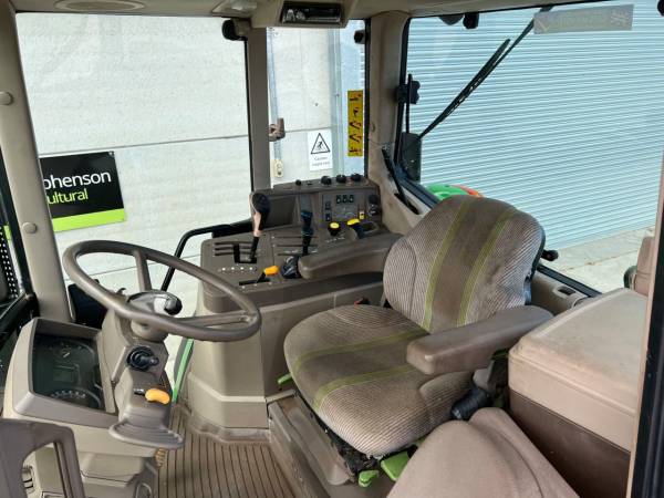 Трактор John Deere 6930 (2009)