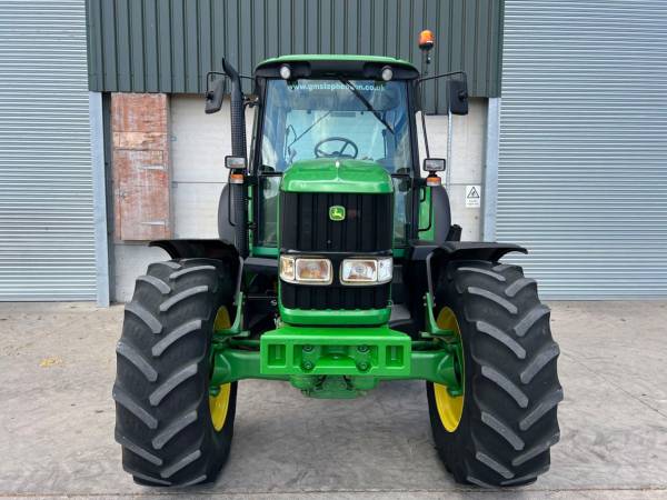 Трактор John Deere 6930 (2009)