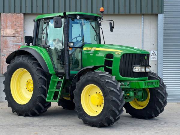 Трактор John Deere 6930 (2009)