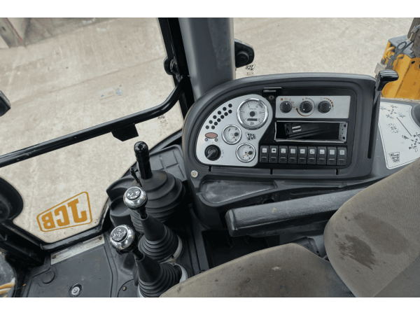 Екскаватор-навантажувач JCB 3CX (2008)
