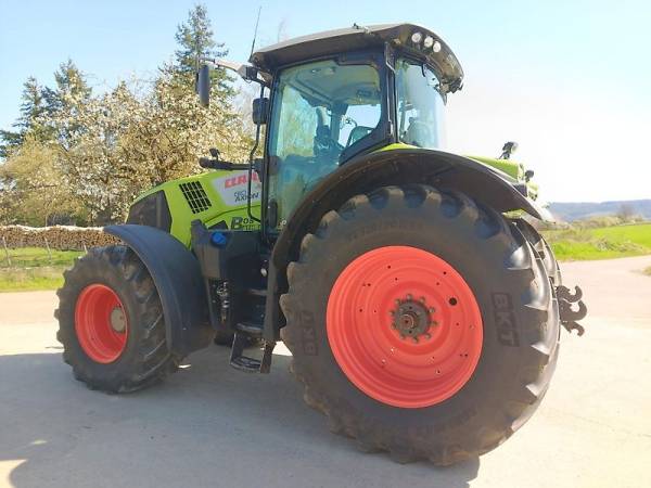 Трактор Claas Axion 810 (2015)