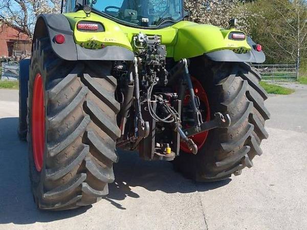 Трактор Claas Axion 810 (2015)