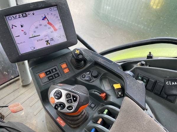Трактор Claas Arion 550 (2015)