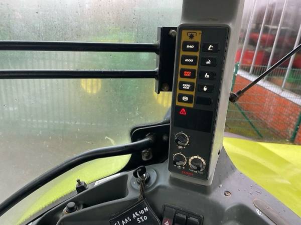 Трактор Claas Arion 550 (2015)
