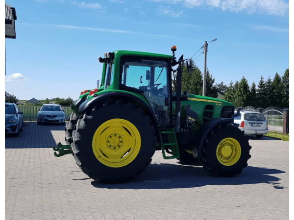 Трактор John Deere 6534 (2011)