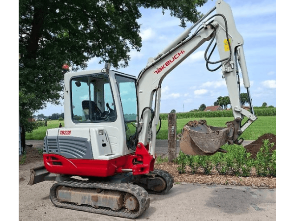 Міні-екскаватор Takeuchi Tb228 (2013)