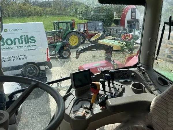 Трактор John Deere 6125R (2015)