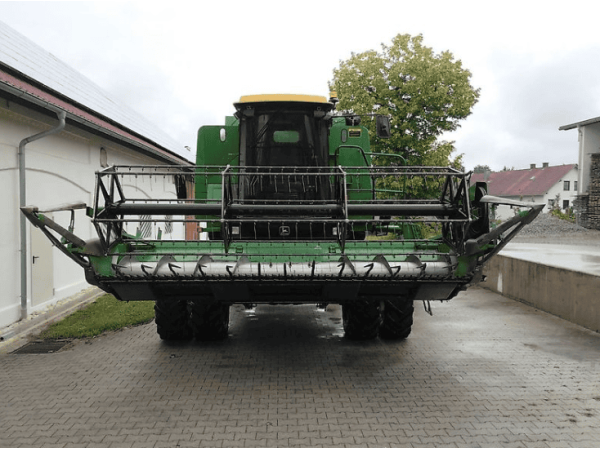 Комбайн John Deere 1075 (1984)