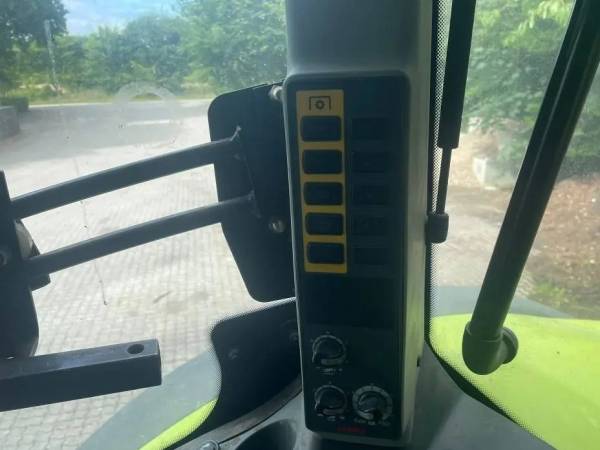  Трактор Claas Axion 830 (2019)