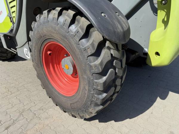 Навантажувач Claas Scorpion 9040 (2009)
