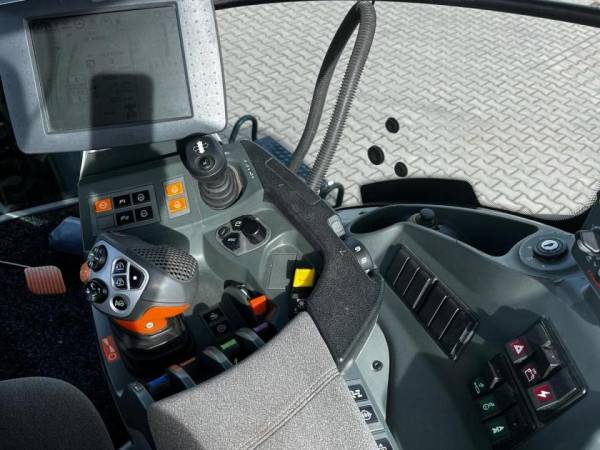 Трактор Claas Axion 940 (2016)