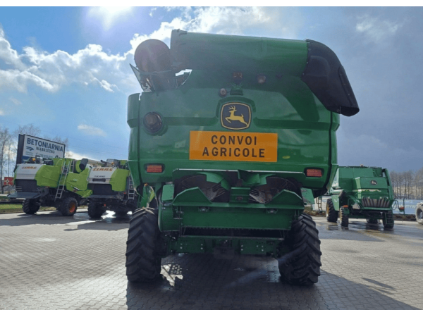 Комбайн John Deere S680i (2012)