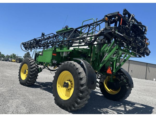 Самохідний обприскувач John Deere 4730 (2012)