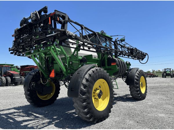 Самохідний обприскувач John Deere 4730 (2012)