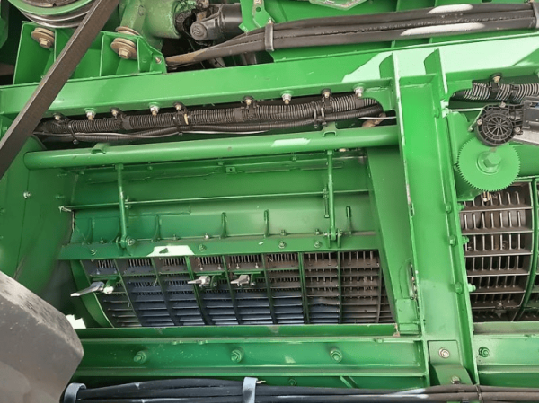 Комбайн John Deere S 690i (2016)