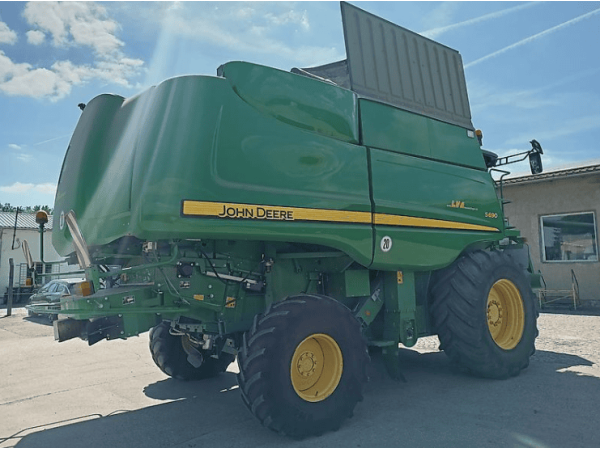 Комбайн John Deere S 690i (2016)